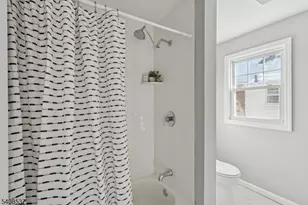 2210 Stecher Ave, Union Township, NJ 07083 - Photo 12