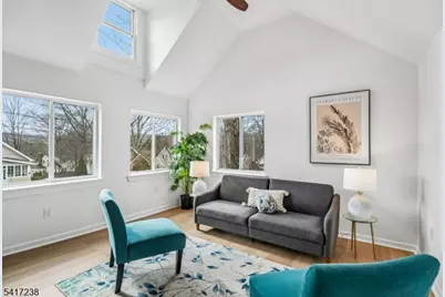 27 Hartshorn Ter, West Orange Township, NJ 07052 - Photo 6