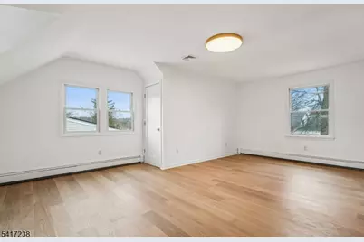 27 Hartshorn Ter, West Orange Township, NJ 07052 - Photo 32