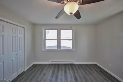 427 E Central Ave, Alpha, NJ 08865 - Photo 10