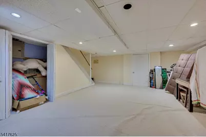 1704 Deerfield Dr, Edison Twp., NJ 08820 - Photo 32