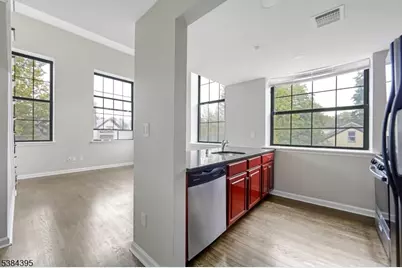 105 Marion St #18, Paterson, NJ 07522 - Photo 4