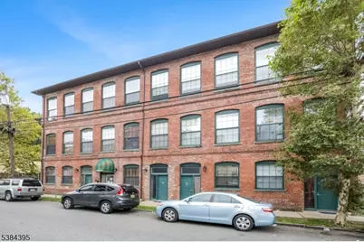 105 Marion St #18, Paterson, NJ 07522 - Photo 1