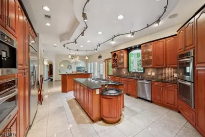 115 Skyline Drive, Watchung, NJ 07069 - Photo 12