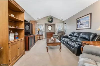 216 Bald Eagle Dr, Lopatcong Township, NJ 08886 - Photo 10