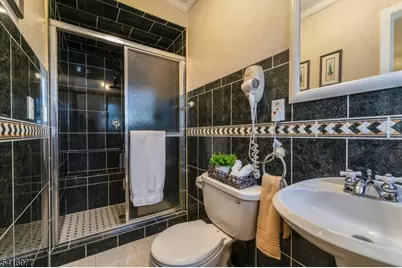 136 Powderhorn Dr, Lopatcong Township, NJ 08865 - Photo 22