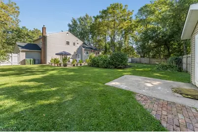 136 Powderhorn Dr, Lopatcong Township, NJ 08865 - Photo 40