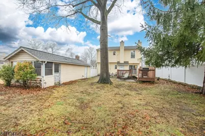 42 Roosevelt Ave, Parsippany, NJ 07034 - Photo 24