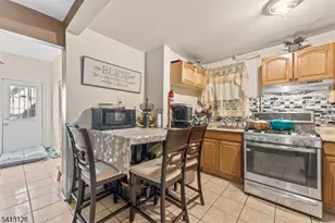 160 Burgess Pl, Passaic, NJ 07055 - Photo 6