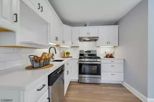 1 Crestwood Ln, Clark Township, NJ 07066 - Photo 12