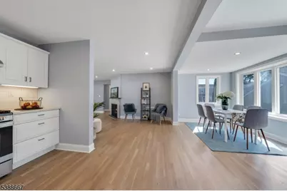 1 Crestwood Ln, Clark Township, NJ 07066 - Photo 10