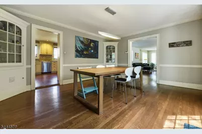 869 Ridgewood Rd, Millburn, NJ 07041 - Photo 10