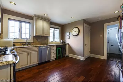 869 Ridgewood Rd, Millburn, NJ 07041 - Photo 8