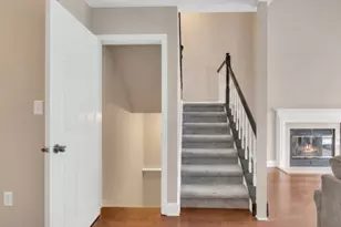 91 Delaware Ln, Branchburg Township, NJ 08876 - Photo 16