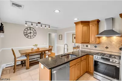 14 Edgewood Ter, Bridgewater, NJ 08807 - Photo 10