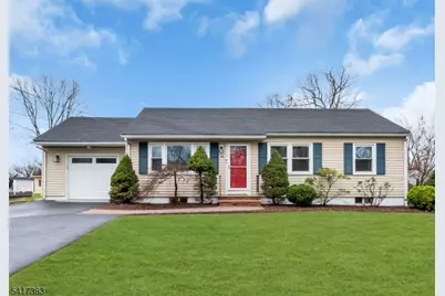 14 Edgewood Ter, Bridgewater, NJ 08807 - Photo 2