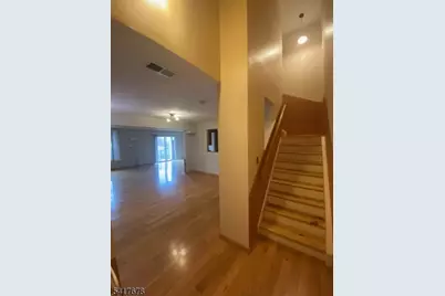 210 Vista Dr, Hanover Township, NJ 07927 - Photo 8