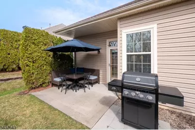 605 Edward St, Lopatcong Township, NJ 08865 - Photo 18