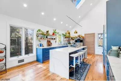 17 Brentwood Dr, North Caldwell, NJ 07006 - Photo 10