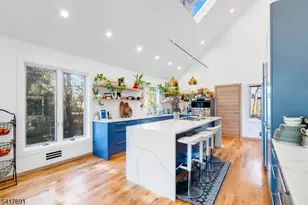 17 Brentwood Dr, North Caldwell, NJ 07006 - Photo 10