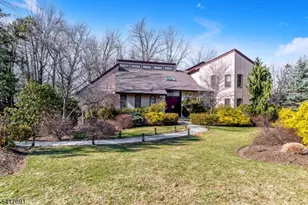 17 Brentwood Dr, North Caldwell, NJ 07006 - Photo 46