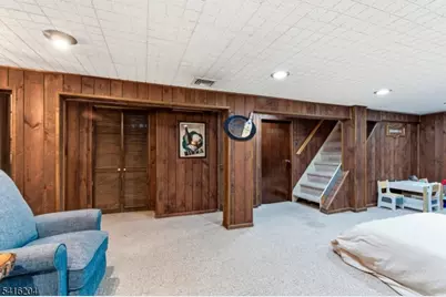 145 Canterbury Ave, North Arlington, NJ 07031 - Photo 24