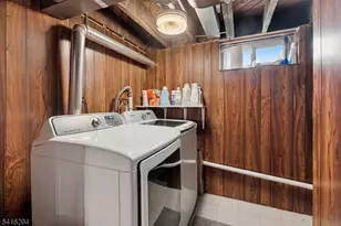 145 Canterbury Ave, North Arlington, NJ 07031 - Photo 26