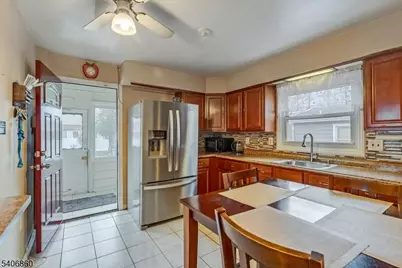 15 Belle Terre Rd, West Orange Township, NJ 07052 - Photo 8