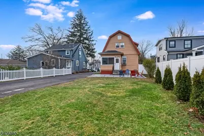 15 Belle Terre Rd, West Orange Township, NJ 07052 - Photo 20