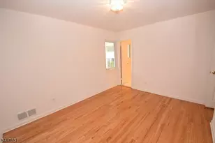 27 Grant Ave, New Providence, NJ 07974 - Photo 12