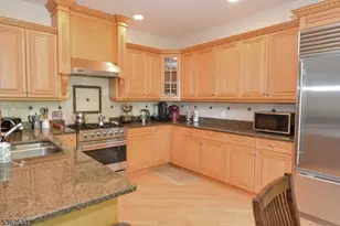 3 Sky View Dr, North Haledon, NJ 07508 - Photo 18