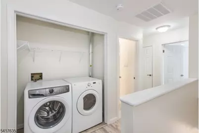 54 Burlington Ct, Hamburg, NJ 07419 - Photo 22