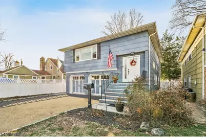 76 Elmwood Ter, Linden, NJ 07036 - Photo 4