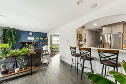 76 Elmwood Ter, Linden, NJ 07036 - Photo 8