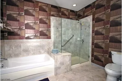 8 Quartz Way, Woodland Park, NJ 07424 - Photo 12