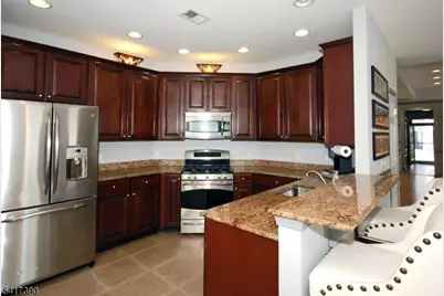 8 Quartz Way, Woodland Park, NJ 07424 - Photo 6