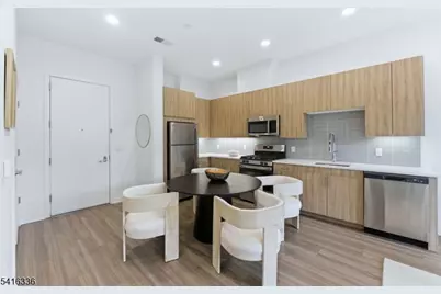 37 Orange Rd #206, Montclair, NJ 07042 - Photo 4