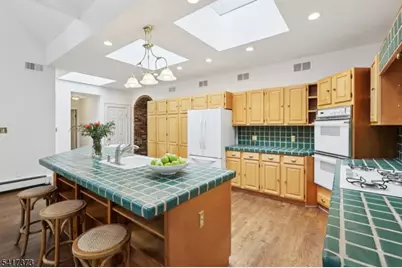 167 Hobart Ave, Millburn Twp., NJ 07078 - Photo 16