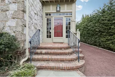 167 Hobart Ave, Millburn Twp., NJ 07078 - Photo 2