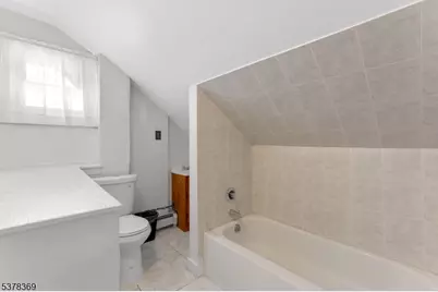 78 Girard Pl, Newark, NJ 07108 - Photo 24