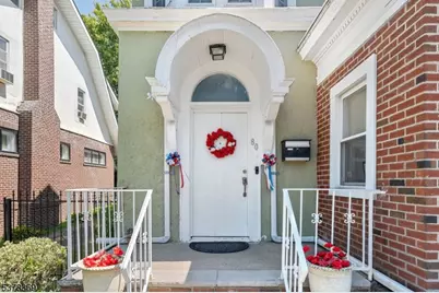 78 Girard Pl, Newark, NJ 07108 - Photo 4