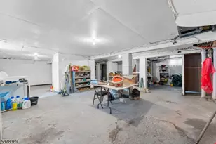 78 Girard Pl, Newark, NJ 07108 - Photo 32