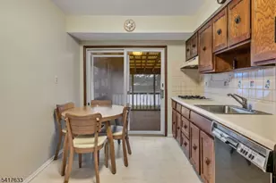 10 Falcon Rd, Mount Olive, NJ 07836 - Photo 10