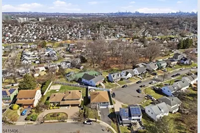 22 Elizabeth Ct, Bloomfield, NJ 07003 - Photo 34