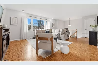 22 Elizabeth Ct, Bloomfield, NJ 07003 - Photo 4