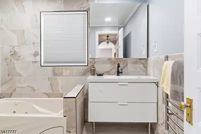 328 E 30th St, Paterson, NJ 07504 - Photo 16