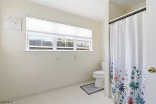 1403 Moonlight Ct, Washington Township, NJ 07840 - Photo 16