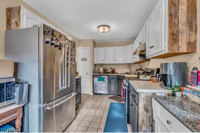 1403 Moonlight Ct, Washington Township, NJ 07840 - Photo 10