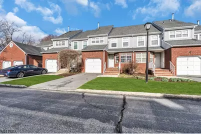 1403 Moonlight Ct, Washington Township, NJ 07840 - Photo 2