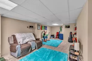 1403 Moonlight Ct, Washington Township, NJ 07840 - Photo 28